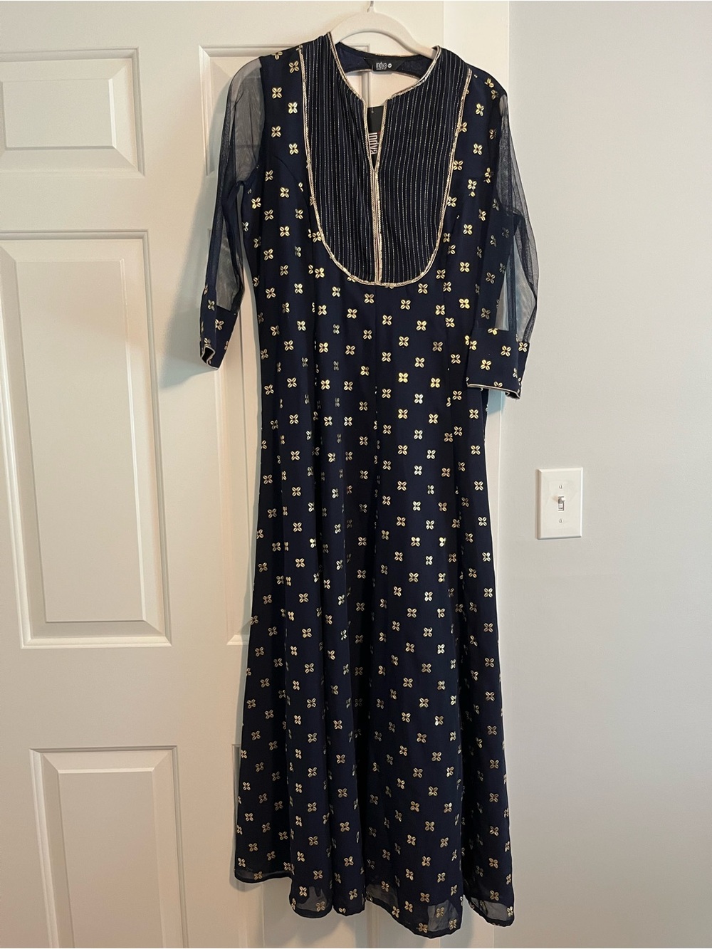 NWT Indya Indo-Western Midi Third Quarter Sleeve Navy & Gold Dress | Size M